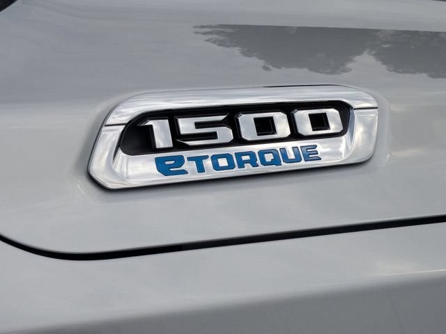 New 2026 RAM 1500 Laramie AWD/4WD image 40