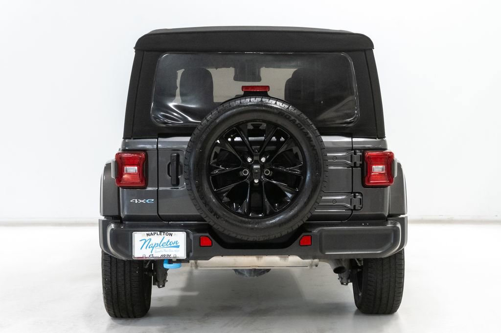 Used 2024 Jeep Wrangler Unlimited Sahara AWD/4WD image 29