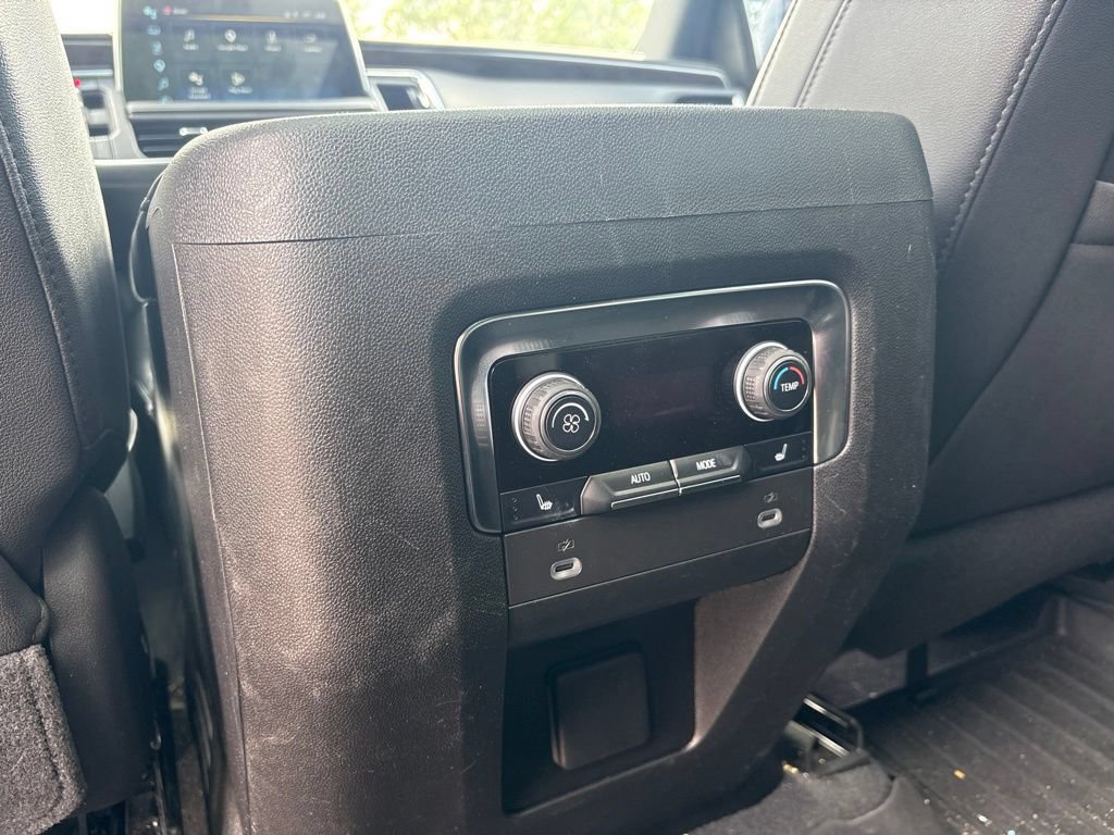 Used 2023 Chevrolet Tahoe Z71 w/ Luxury Package AWD/4WD image 18