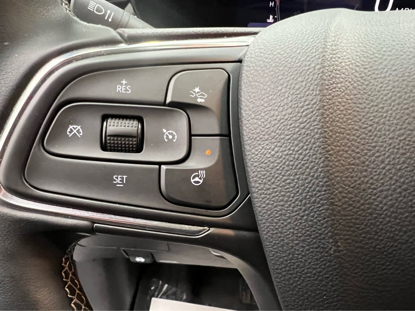 Used 2024 Buick Encore GX Avenir w/ Avenir Convenience Package image 26