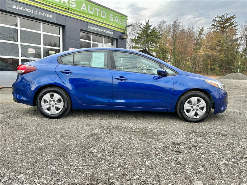 Used 2017 Kia Forte LX w/ LX Popular Package image 5
