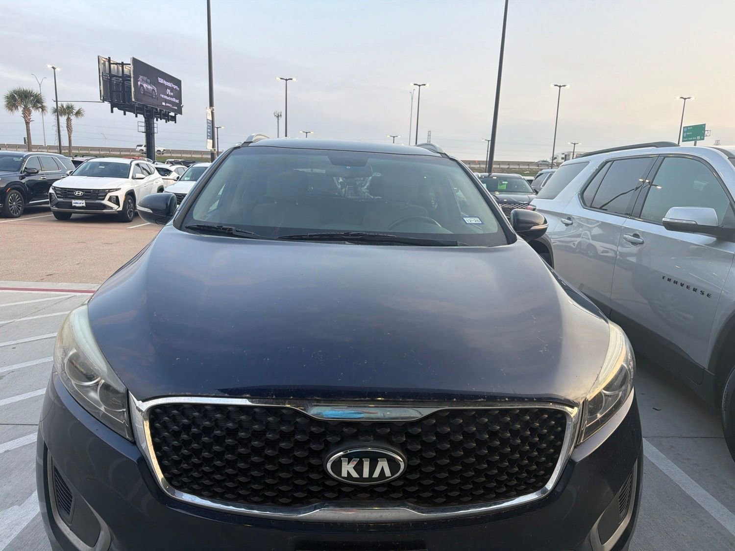 Used 2017 Kia Sorento FWD w/ LX Convenience Package image 2