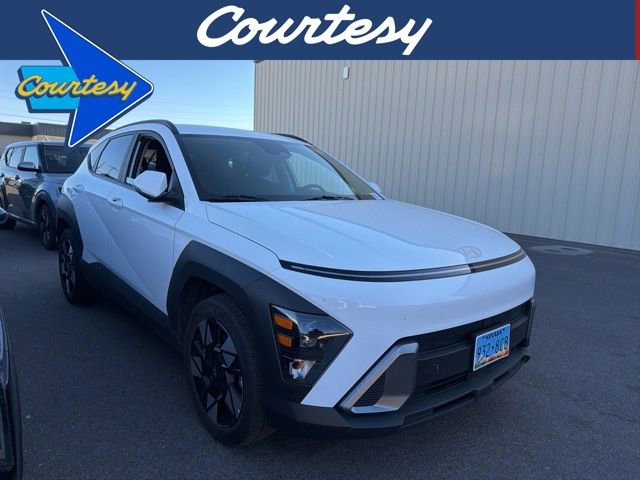 Used 2025 Hyundai Kona SEL image 1