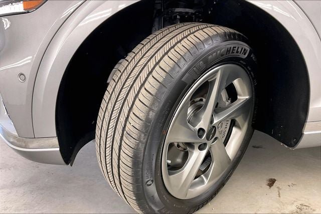 Used 2026 Genesis GV70 2.5T Advanced AWD/4WD image 34