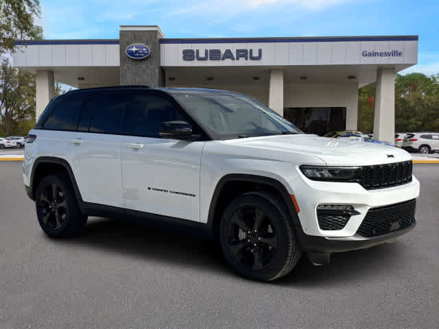 Used 2023 Jeep Grand Cherokee Limited w/ Luxury Tech Group II AWD/4WD image 8