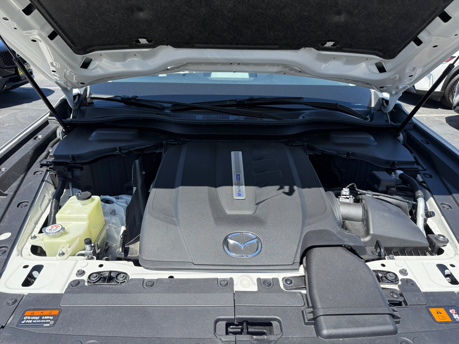Certified 2024 MAZDA CX-90 Plug-In Hybrid w/ Preferred AWD/4WD image 20