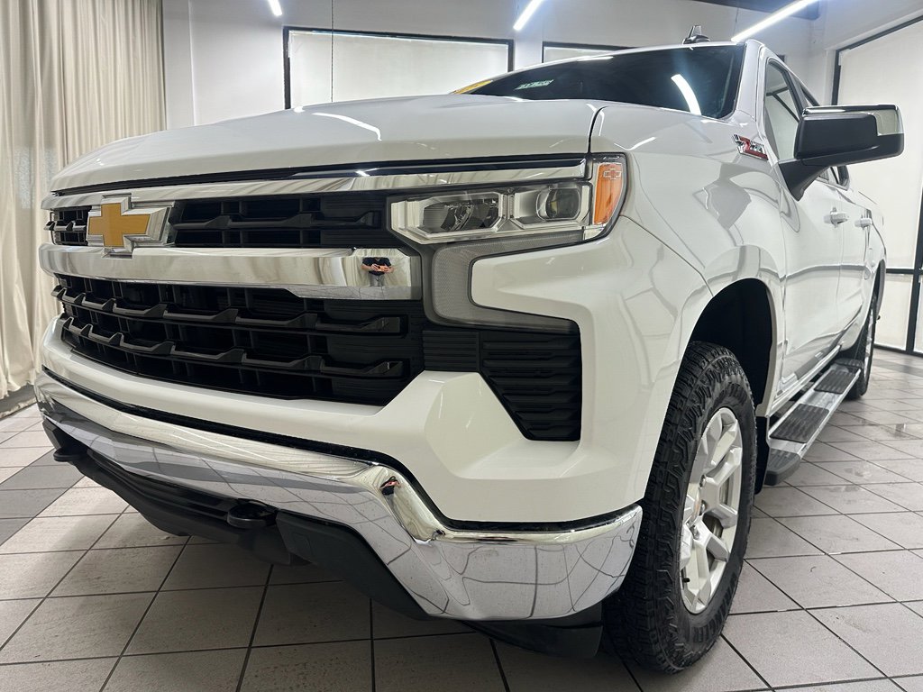Used 2025 Chevrolet Silverado 1500 LT image 15
