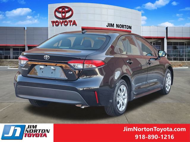 Used 2024 Toyota Corolla LE image 5