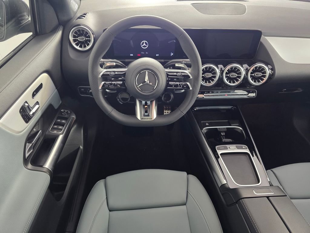 New 2026 Mercedes-Benz GLA 35 AMG 4MATIC image 10