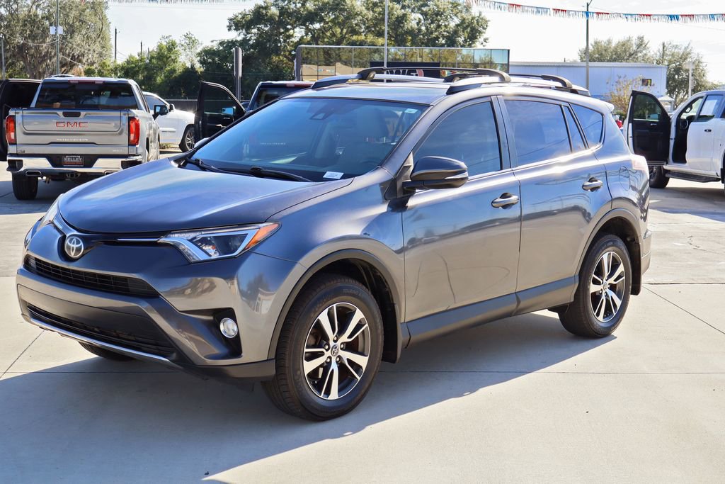 Used 2017 Toyota RAV4 XLE image 4