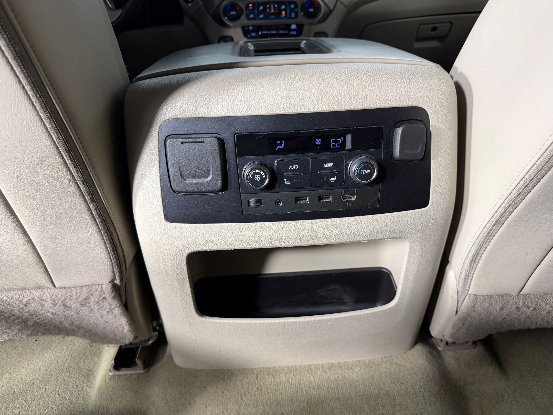 Used 2018 GMC Yukon Denali w/ Denali Ultimate Package AWD/4WD image 31