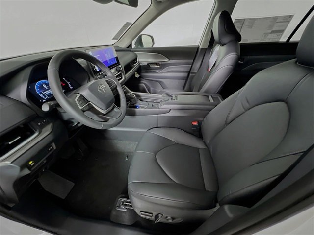 New 2026 Toyota Grand Highlander XLE image 12