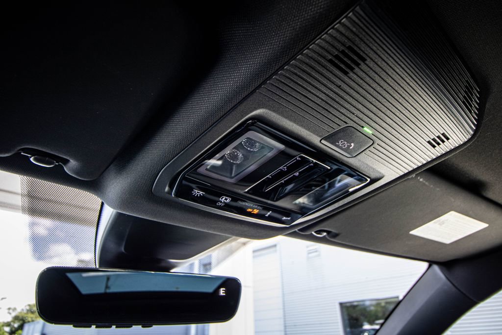 New 2026 Volkswagen Atlas Cross Sport SEL Premium R-Line AWD/4WD image 36