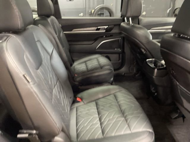 Used 2025 Kia Telluride SX Prestige X-Line image 32