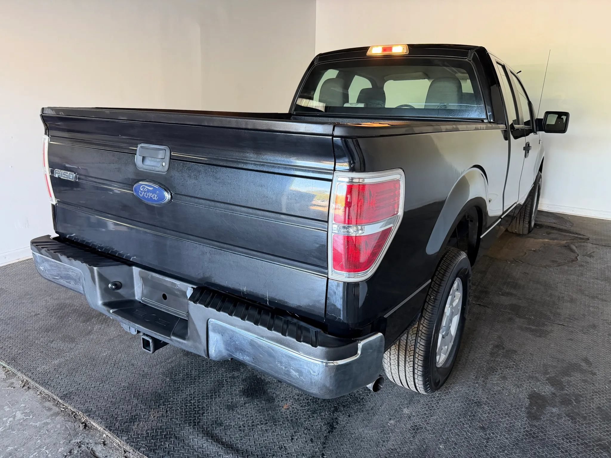 Used 2010 Ford F150 STX AWD/4WD image 7