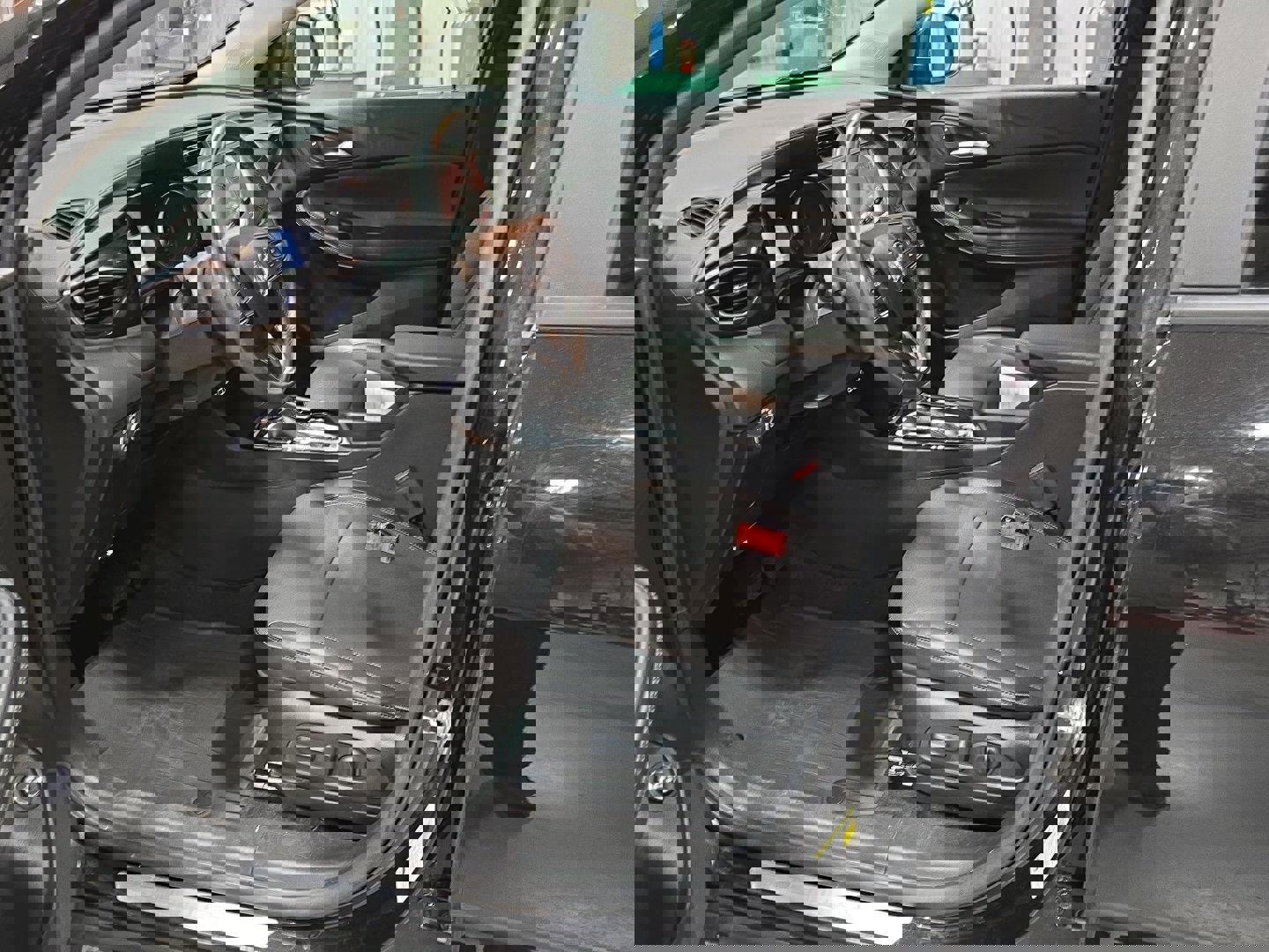 Used 2023 Buick Encore GX Select image 8