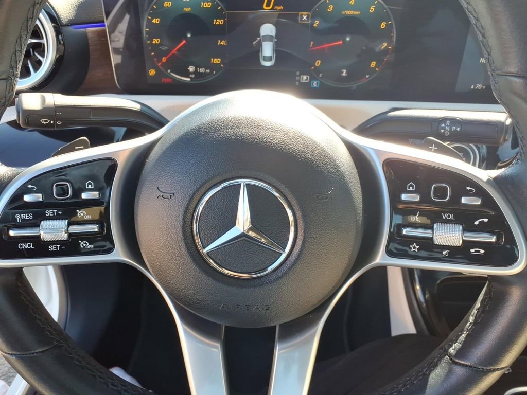 Used 2022 Mercedes-Benz CLA 250 image 5