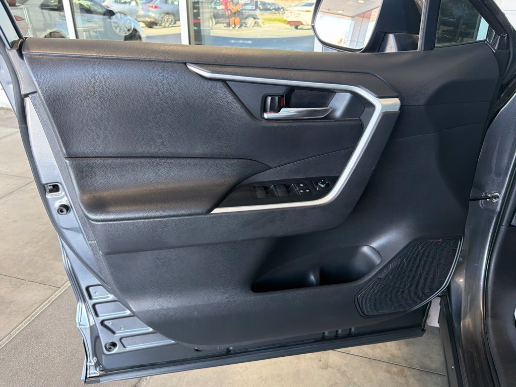 Certified 2020 Toyota RAV4 XLE AWD/4WD image 18