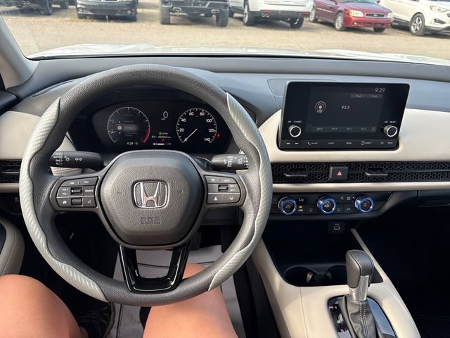 Used 2025 Honda HR-V LX image 10