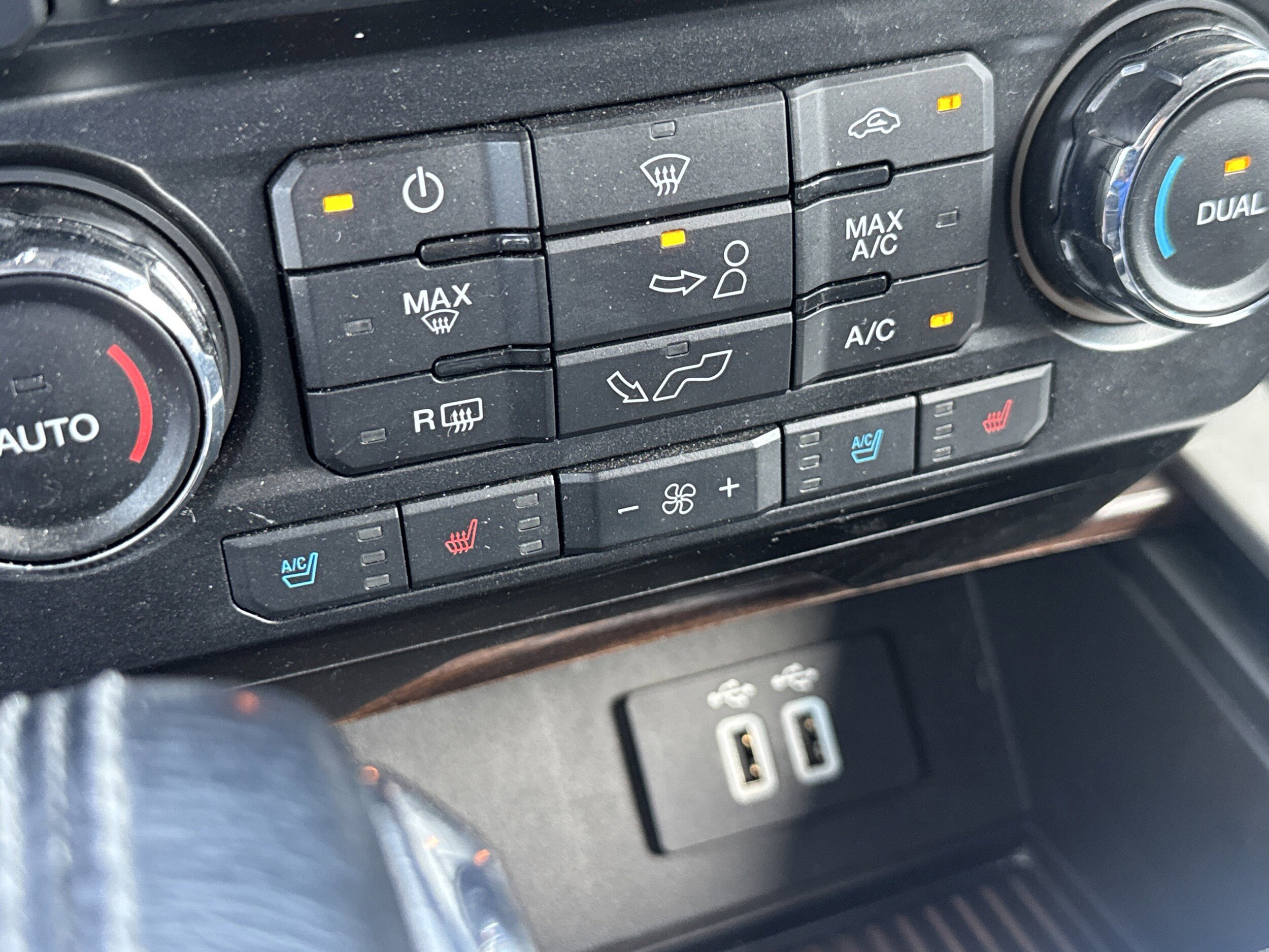 Used 2016 Ford F150 Lariat AWD/4WD image 21