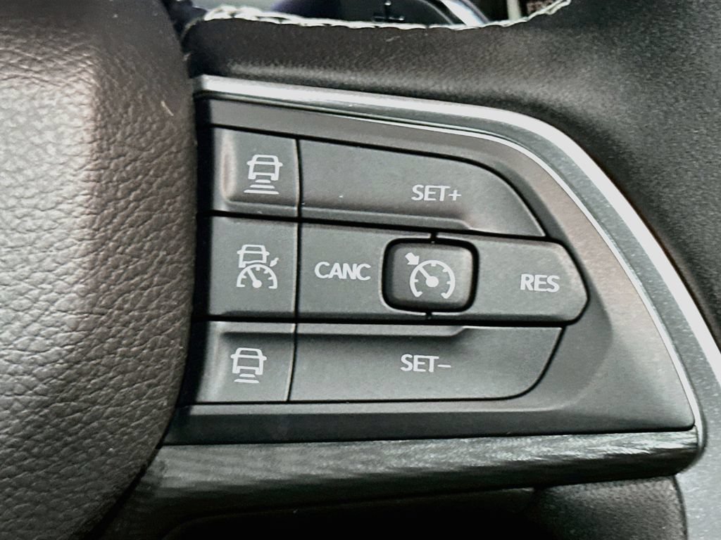Used 2025 Jeep Grand Cherokee L Altitude AWD/4WD image 30