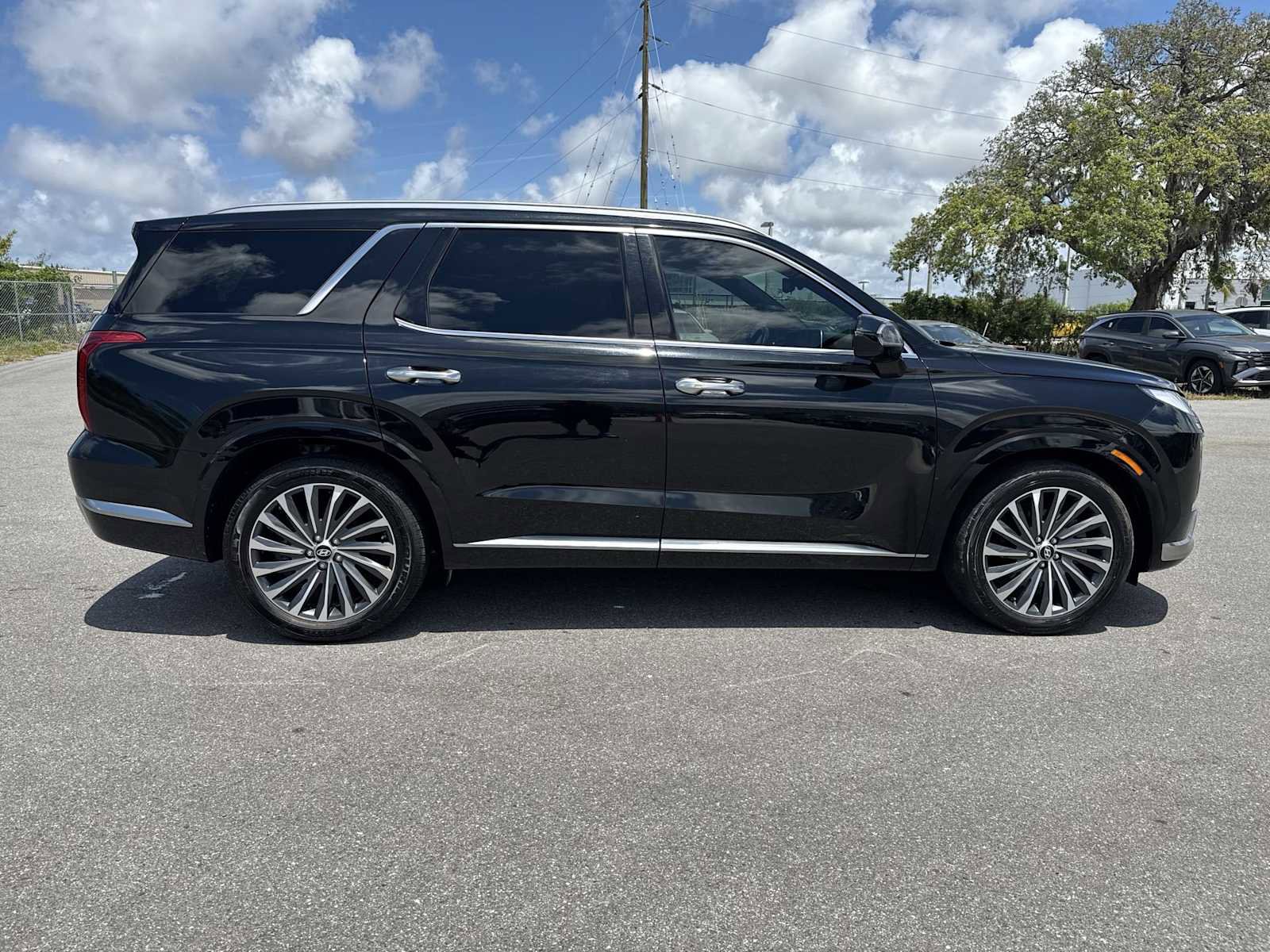 Used 2024 Hyundai Palisade Calligraphy AWD/4WD image 7