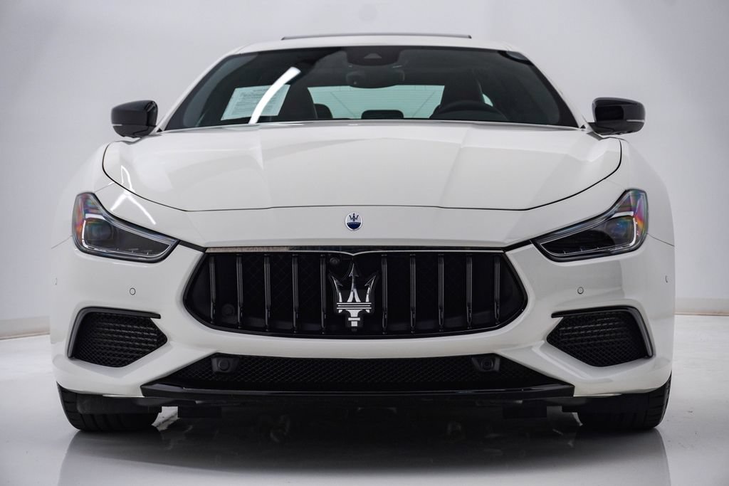 Certified 2024 Maserati Ghibli Modena Q4 AWD/4WD image 5