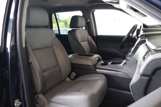 Used 2020 Chevrolet Tahoe LT w/ Luxury Package RWD image 25