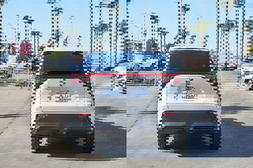 Used 2023 Toyota bZ4X XLE w/ Weather Package image 8