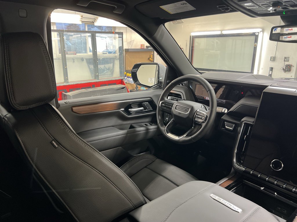 New 2026 GMC Yukon XL Denali w/ LPO, Floor Liner Package AWD/4WD image 36