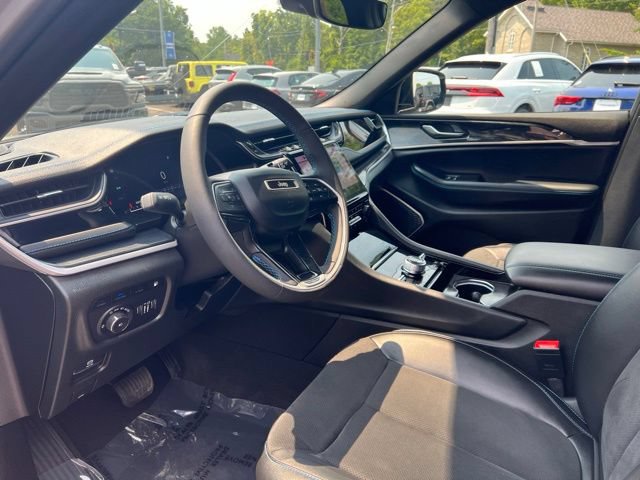 Used 2023 Jeep Grand Cherokee Trailhawk AWD/4WD image 2