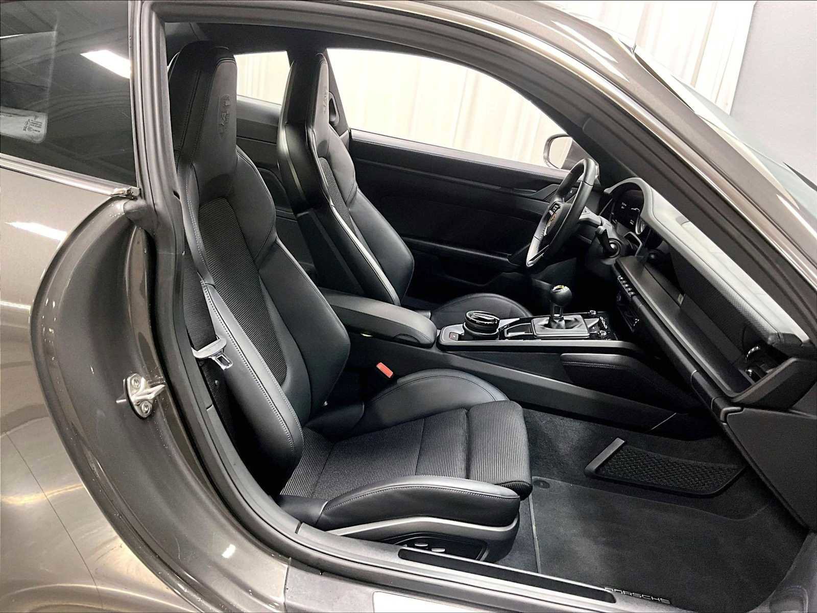 Used 2022 Porsche 911 GT3 image 29