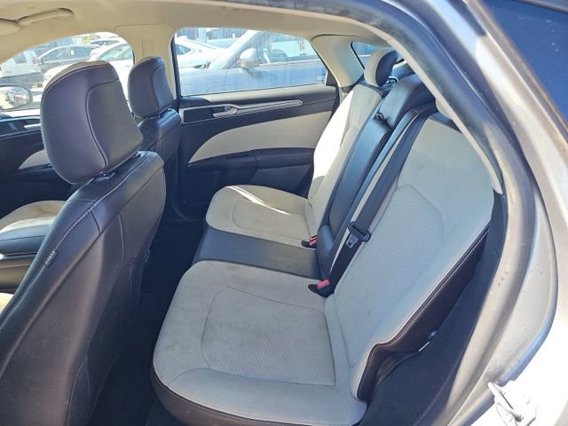 Used 2020 Ford Fusion SE w/ Equipment Group 151A image 12