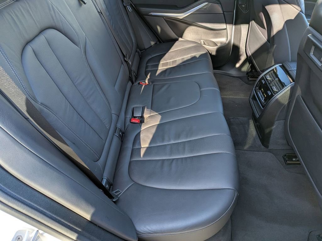 Used 2019 BMW X5 xDrive40i w/ Convenience Package image 30