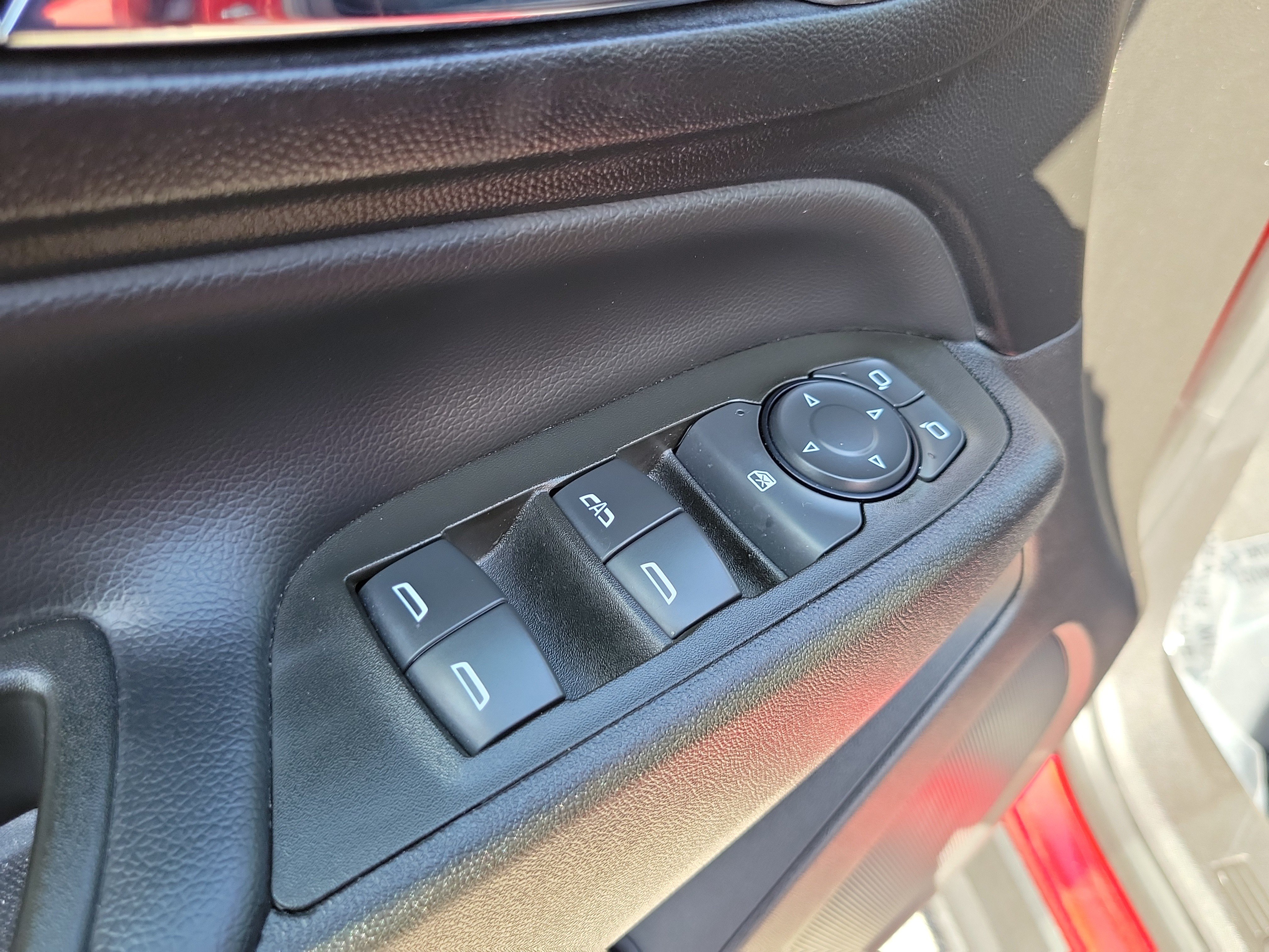 Used 2023 Chevrolet Equinox LT FWD image 26