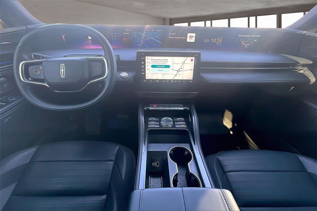 Used 2024 Lincoln Nautilus Reserve w/ Equipment Group 202A image 15