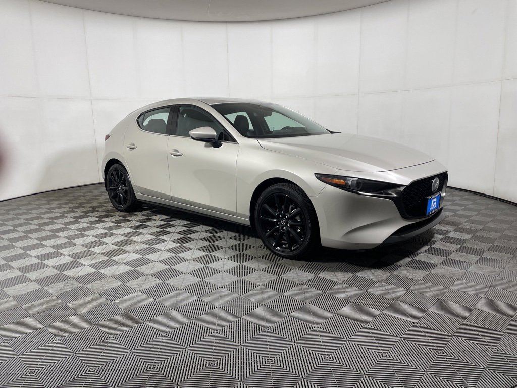 Used 2025 MAZDA MAZDA3 2.5 S Hatchback w/ Premium Pkg image 2
