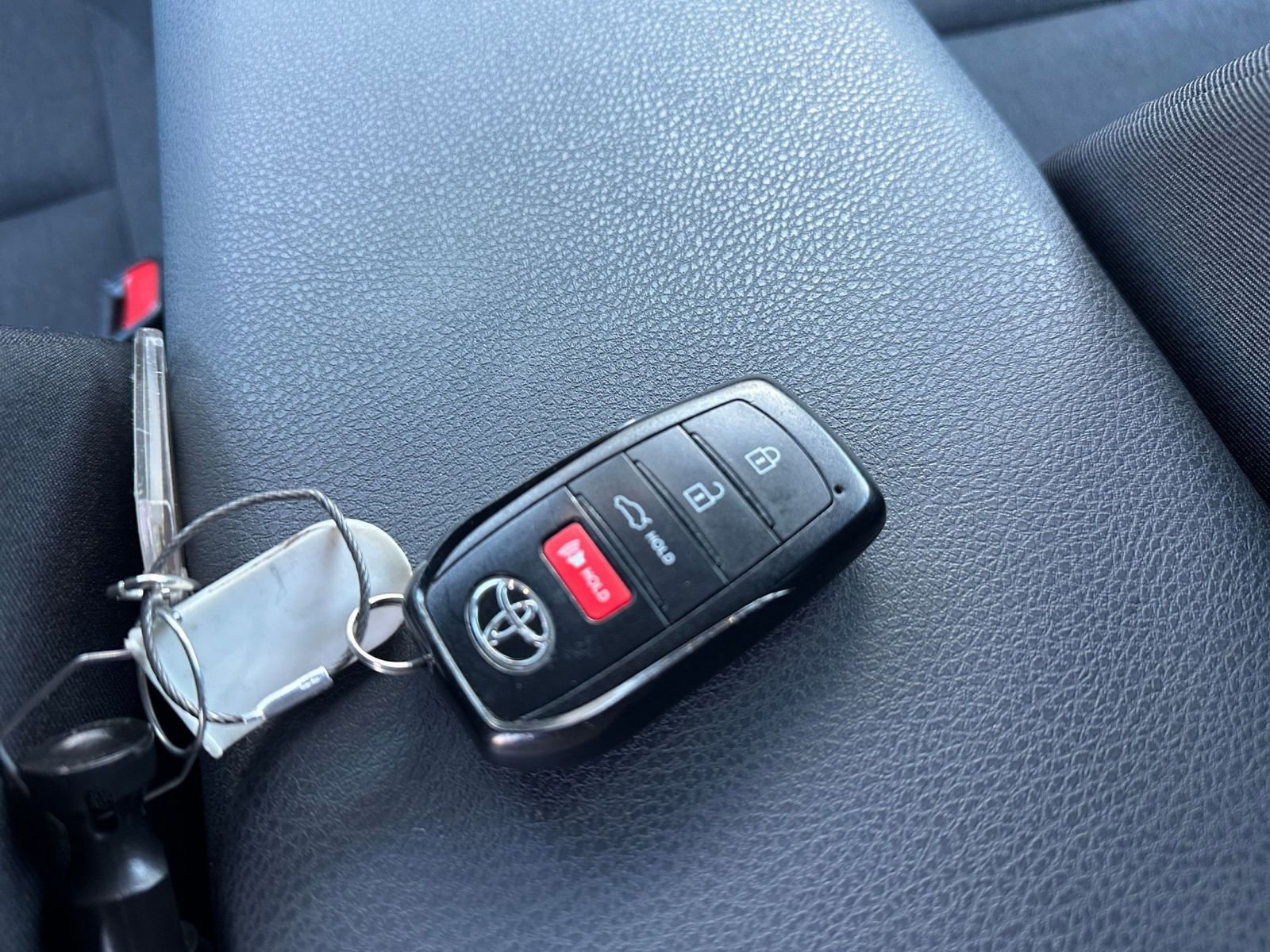 Used 2025 Toyota Camry LE image 22