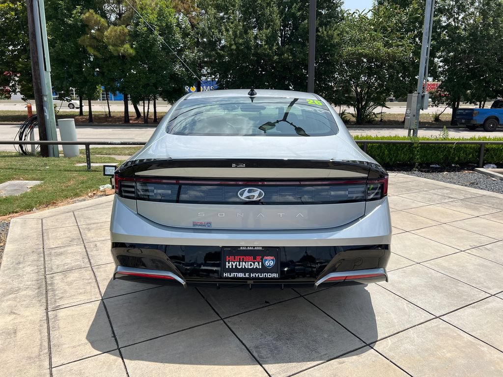 Certified 2026 Hyundai Sonata SEL FWD image 12