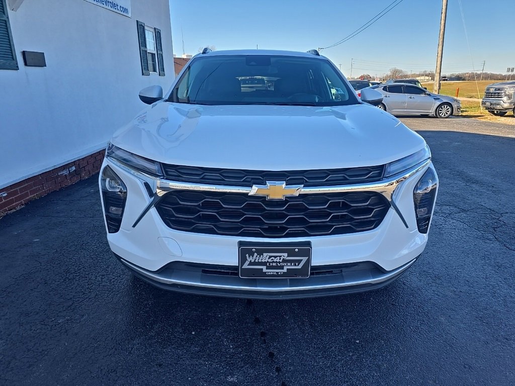 Used 2024 Chevrolet Trax LT image 10