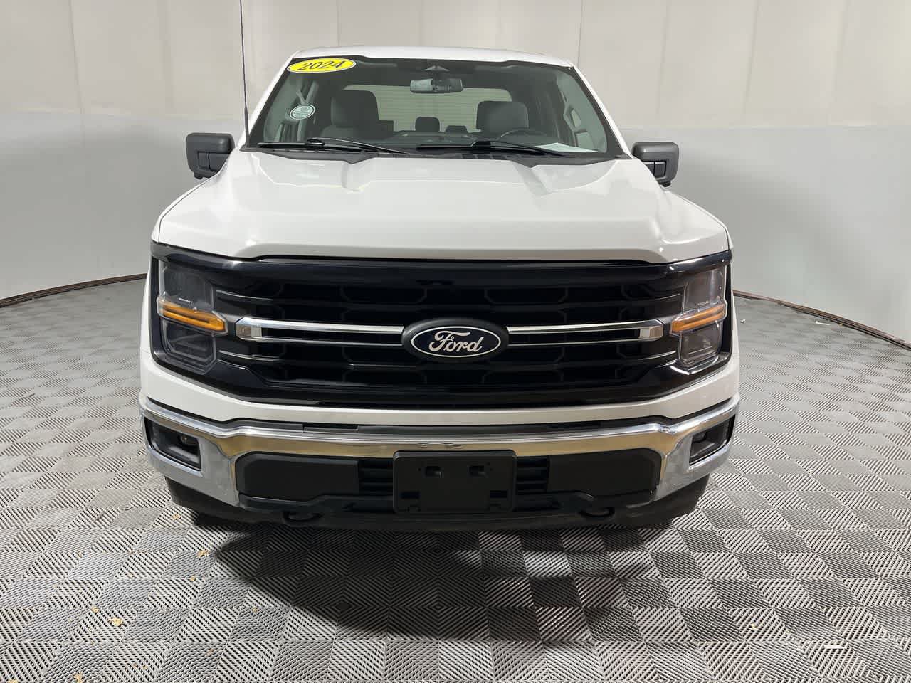 Used 2024 Ford F150 XLT w/ Tow/Haul Package AWD/4WD image 3