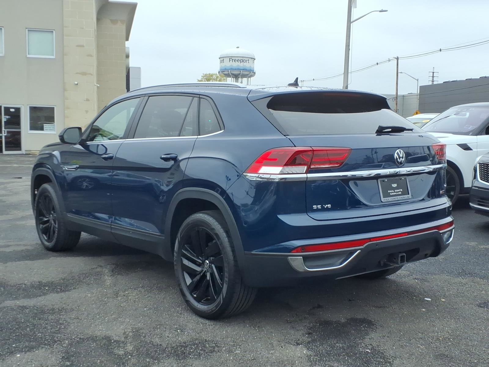 Used 2022 Volkswagen Atlas Cross Sport SE w/ Panoramic Sunroof Package AWD/4WD image 7