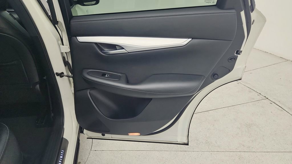 Used 2020 INFINITI QX50 Luxe image 34