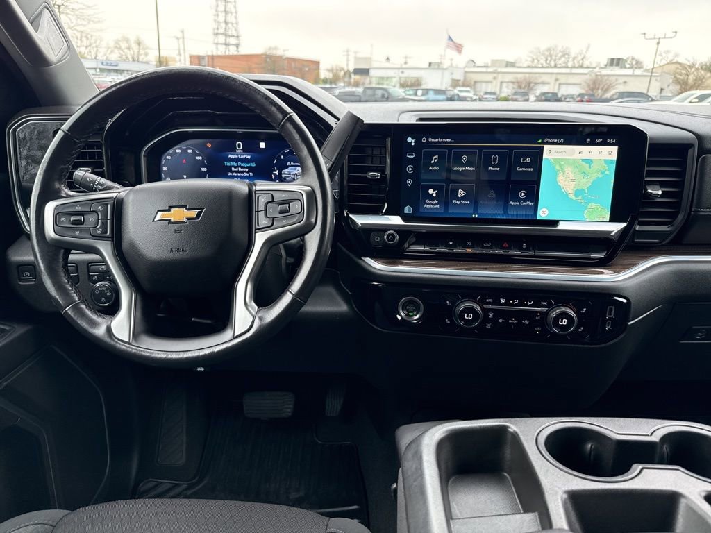 Used 2022 Chevrolet Silverado 1500 LT AWD/4WD image 15