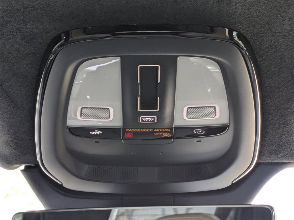 Used 2026 Volvo XC90 B6 Ultra w/ Lounge Package image 26