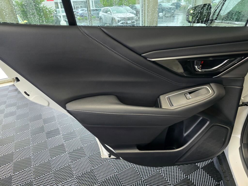 Used 2022 Subaru Outback Limited image 36