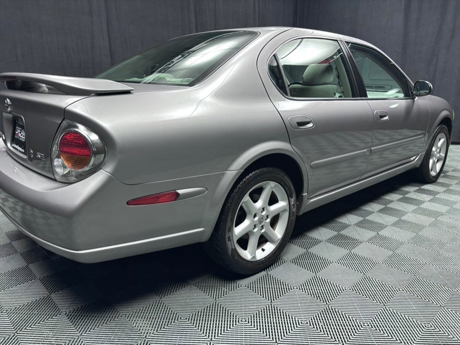 Used 2002 Nissan Maxima SE image 16