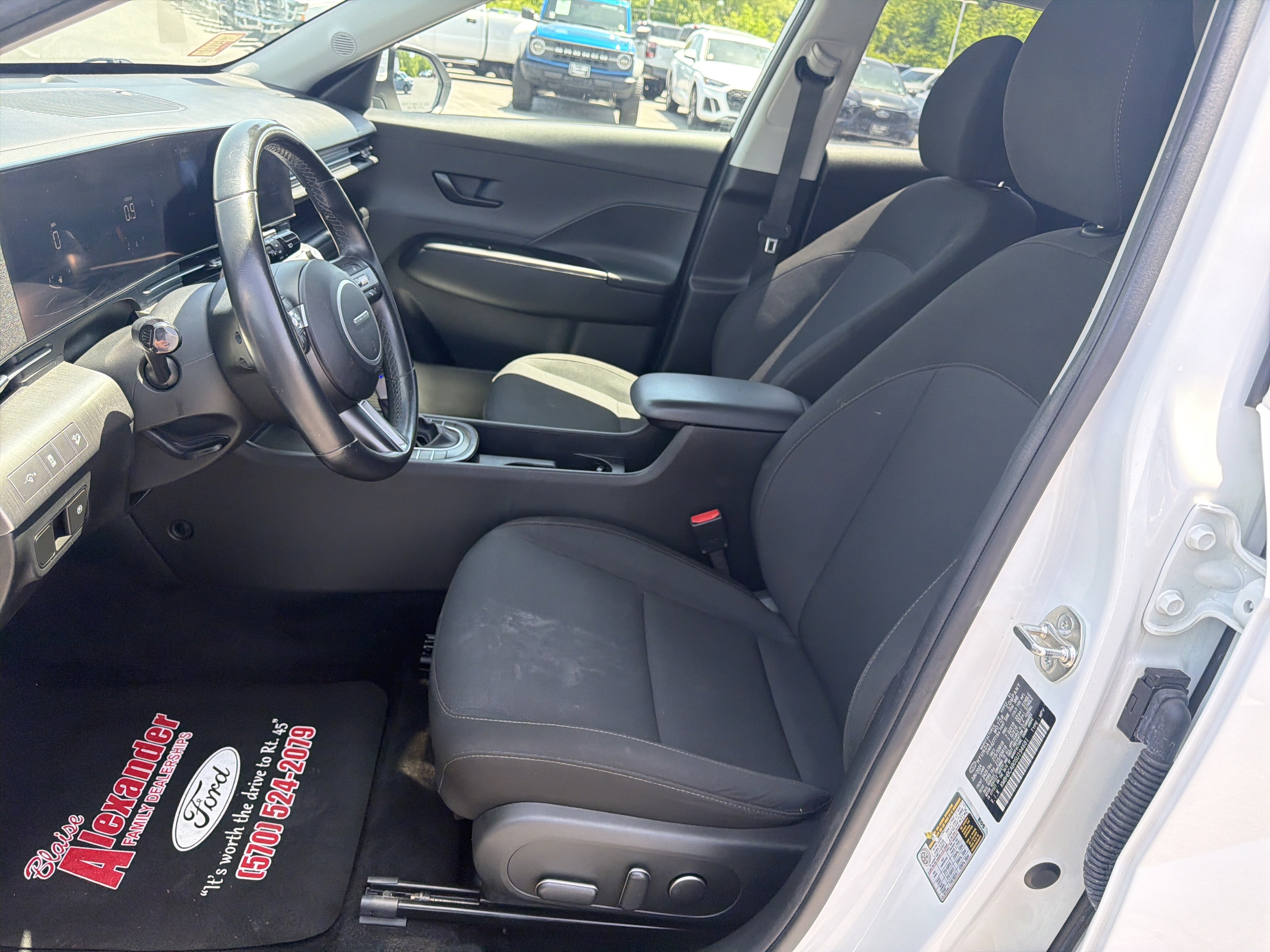 Used 2025 Hyundai Kona SEL AWD/4WD image 12