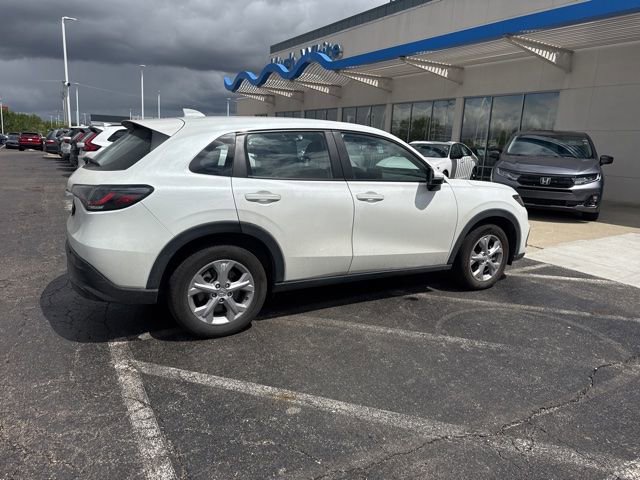 Used 2023 Honda HR-V LX image 6