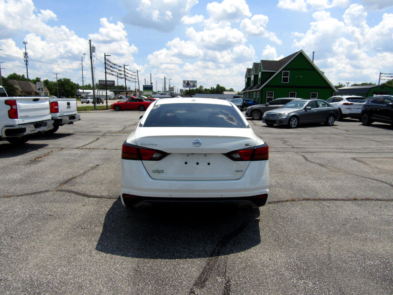 Used 2021 Nissan Altima 2.5 SR w/ SR Premium Package image 6